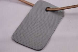Pella® Echse Hellgrau