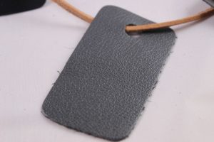 Pella®  GrainSoft Grau